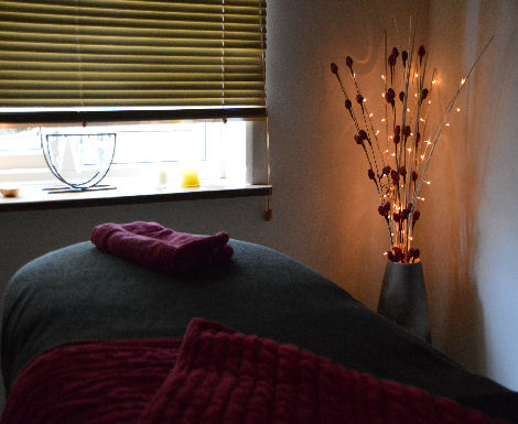 massage oil & towel